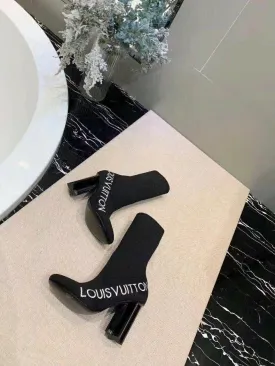 High Quality  LUV BOOTS 019