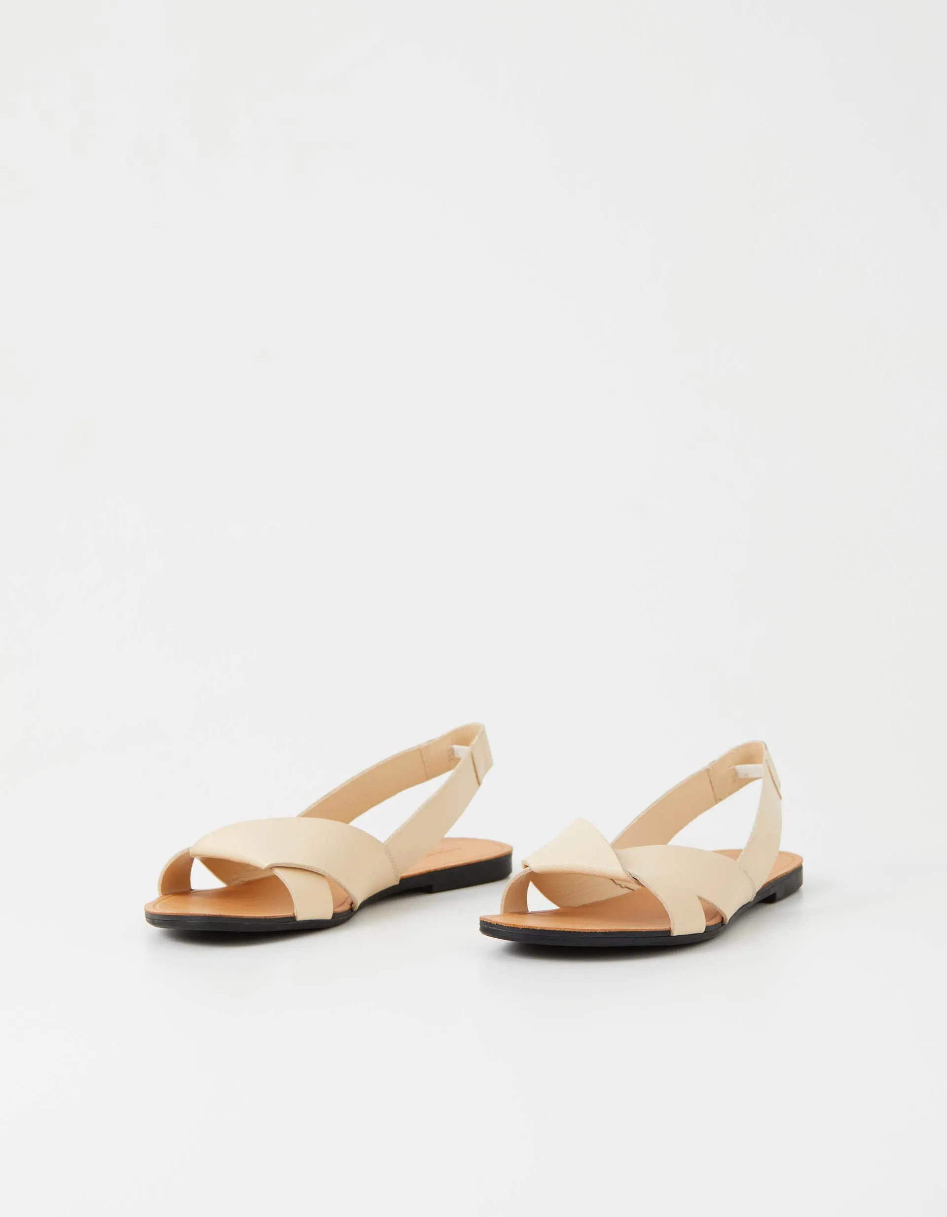 Tia Sandal in Off White